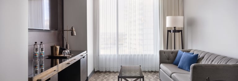 Hotel Van Zandt One Bedroom Suite ADA