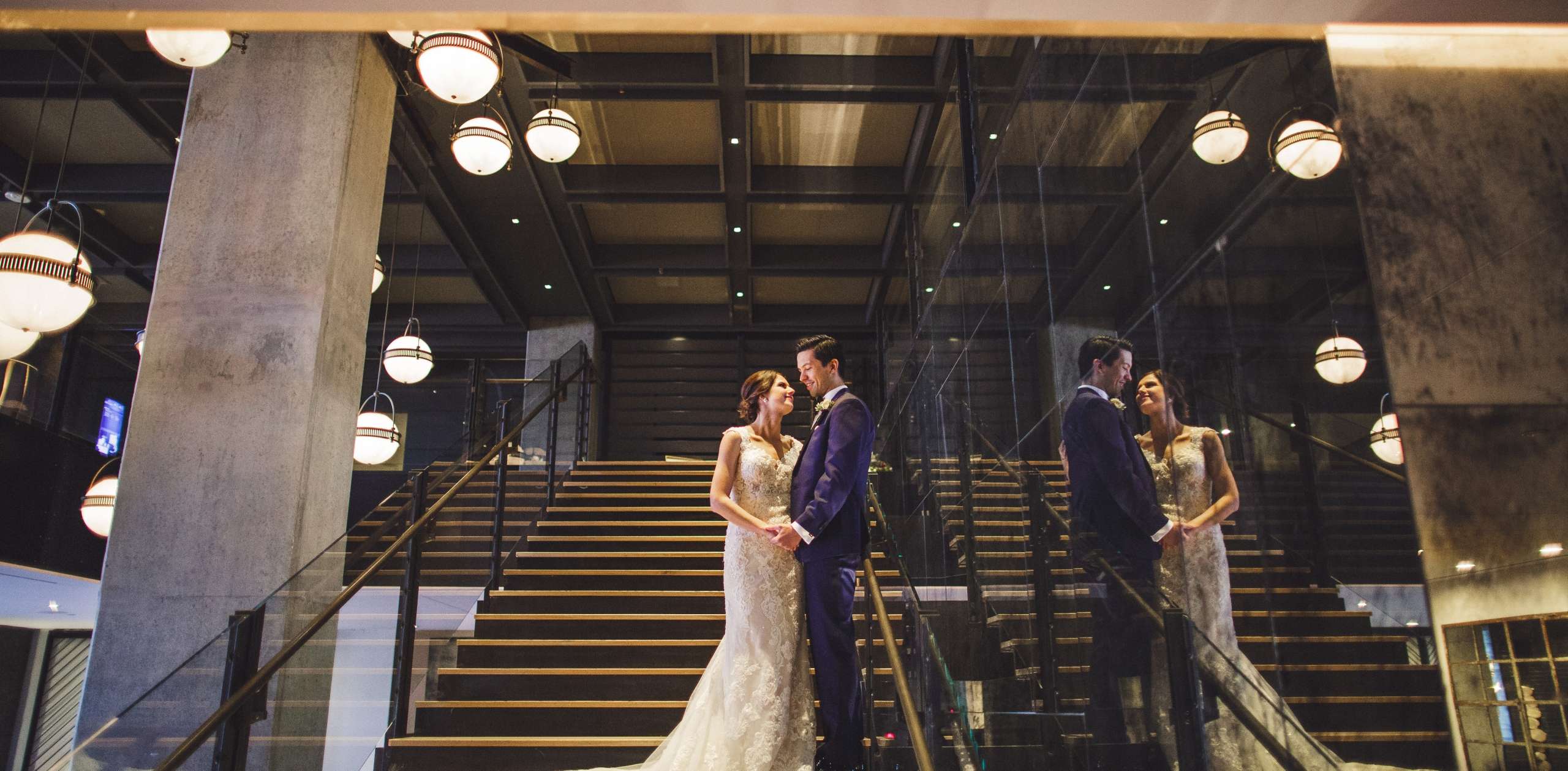 weddings couple photoshoot hotel van zandt