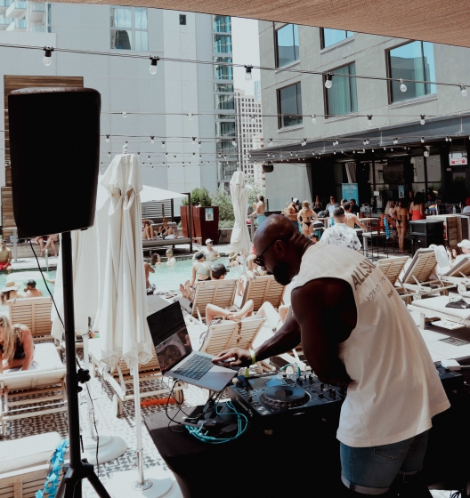 Hotel Van Zandt pool party