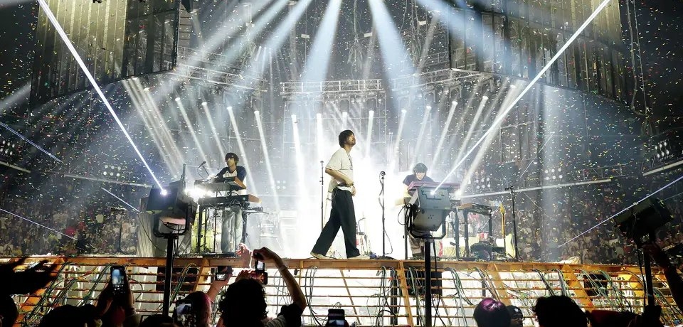 ACL festival performer on an elevated stage in Austin